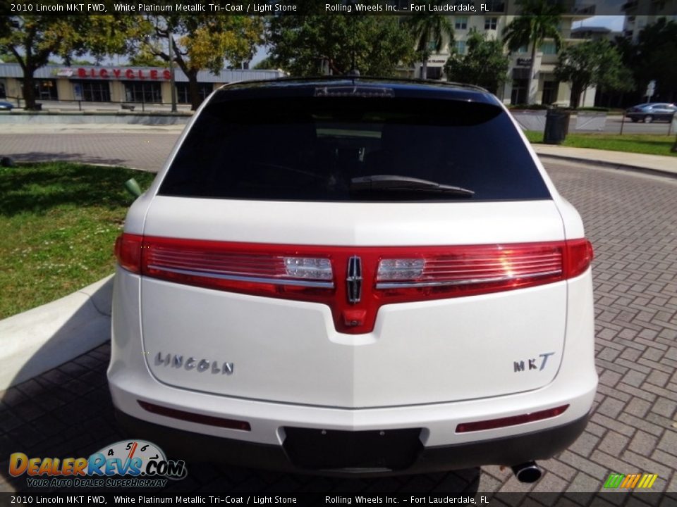 2010 Lincoln MKT FWD White Platinum Metallic Tri-Coat / Light Stone Photo #8