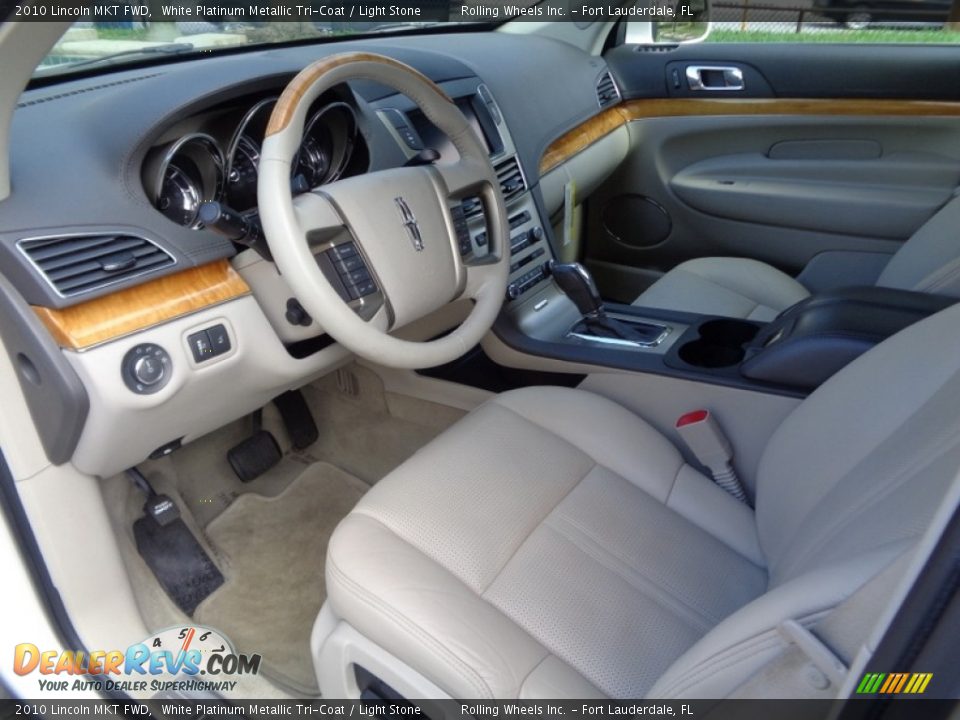 Light Stone Interior - 2010 Lincoln MKT FWD Photo #14