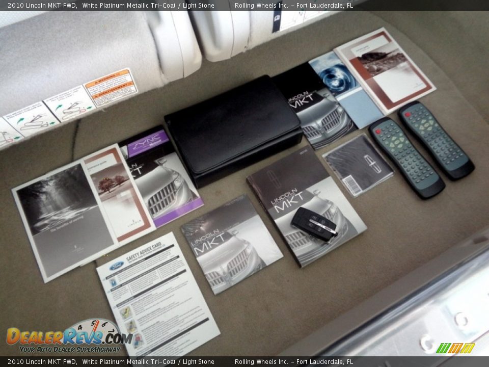Books/Manuals of 2010 Lincoln MKT FWD Photo #27
