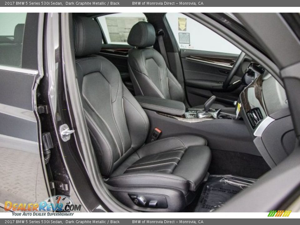 2017 BMW 5 Series 530i Sedan Dark Graphite Metallic / Black Photo #2