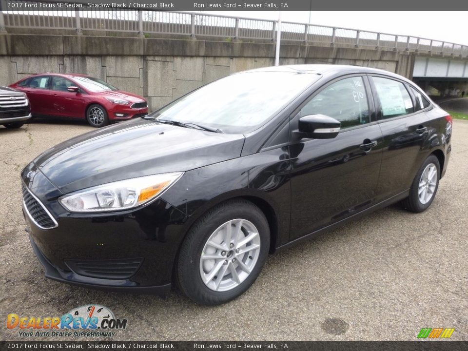 2017 Ford Focus SE Sedan Shadow Black / Charcoal Black Photo #7