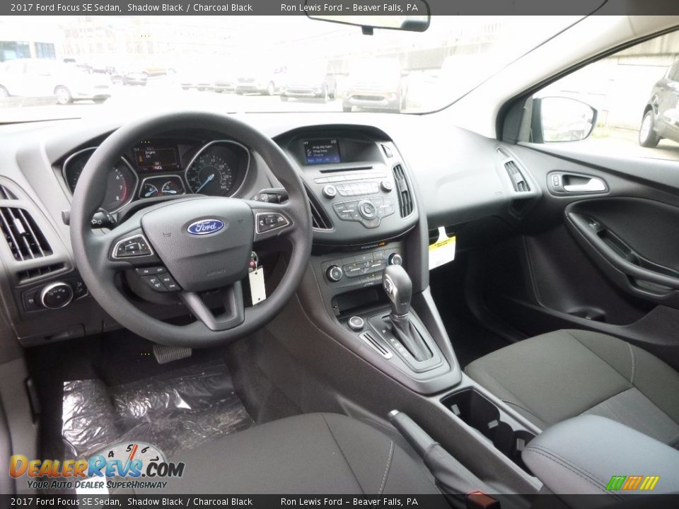 2017 Ford Focus SE Sedan Shadow Black / Charcoal Black Photo #13