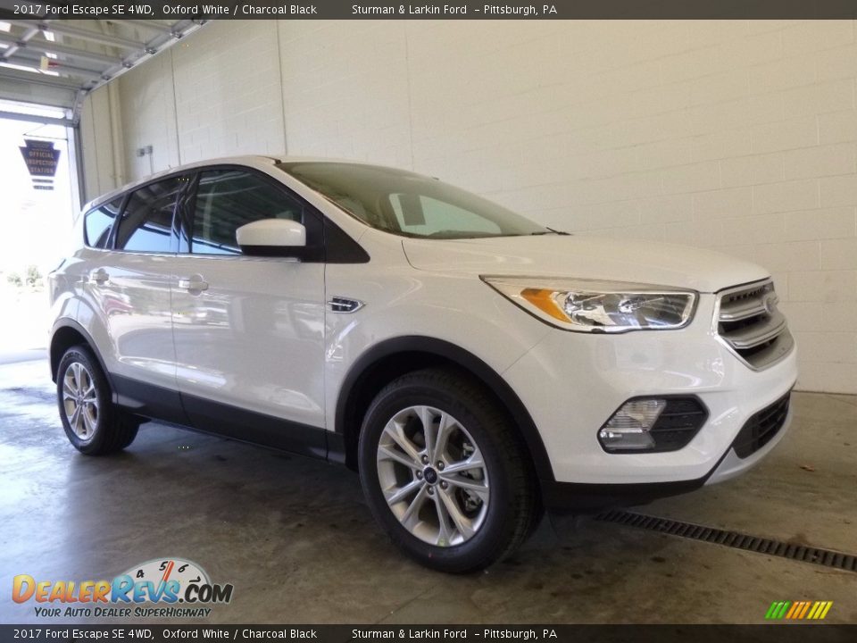 2017 Ford Escape SE 4WD Oxford White / Charcoal Black Photo #1