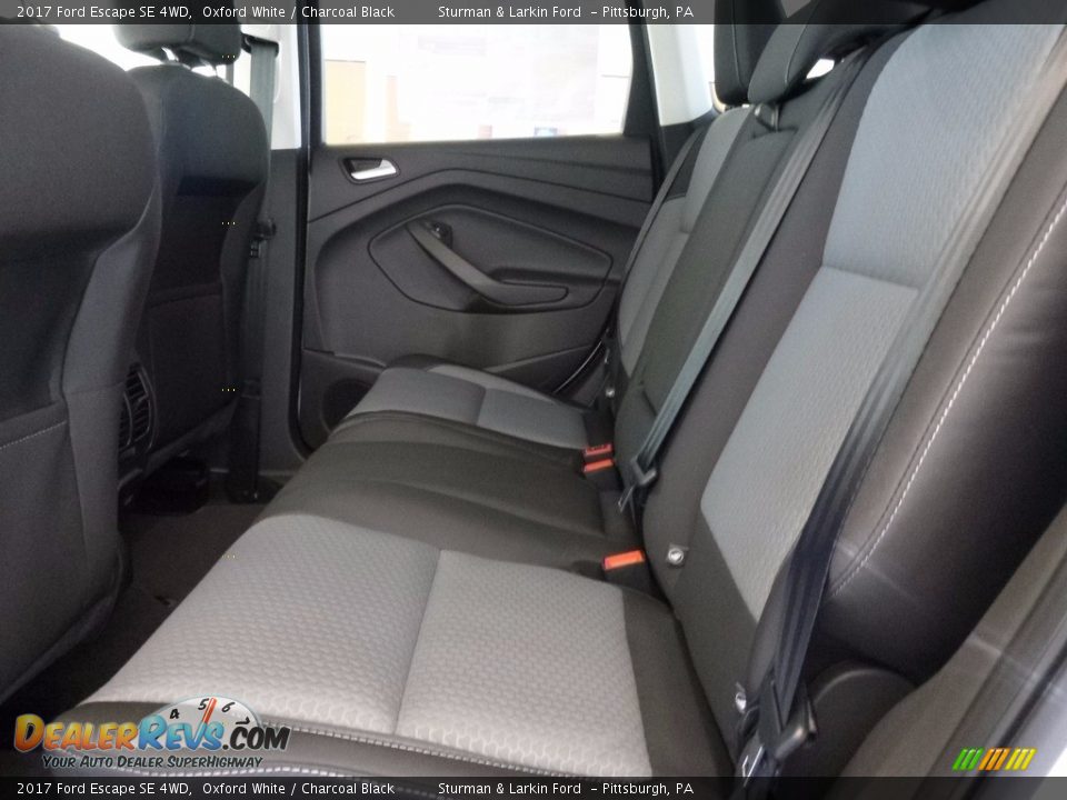 2017 Ford Escape SE 4WD Oxford White / Charcoal Black Photo #8