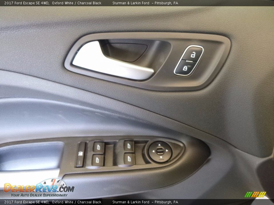 2017 Ford Escape SE 4WD Oxford White / Charcoal Black Photo #10