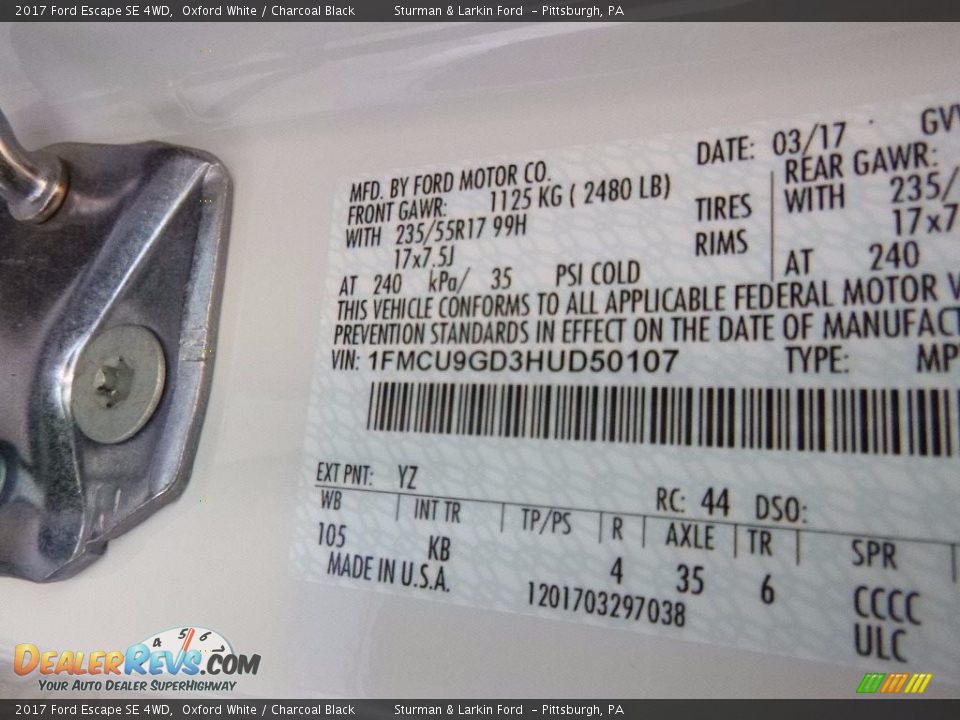 2017 Ford Escape SE 4WD Oxford White / Charcoal Black Photo #11