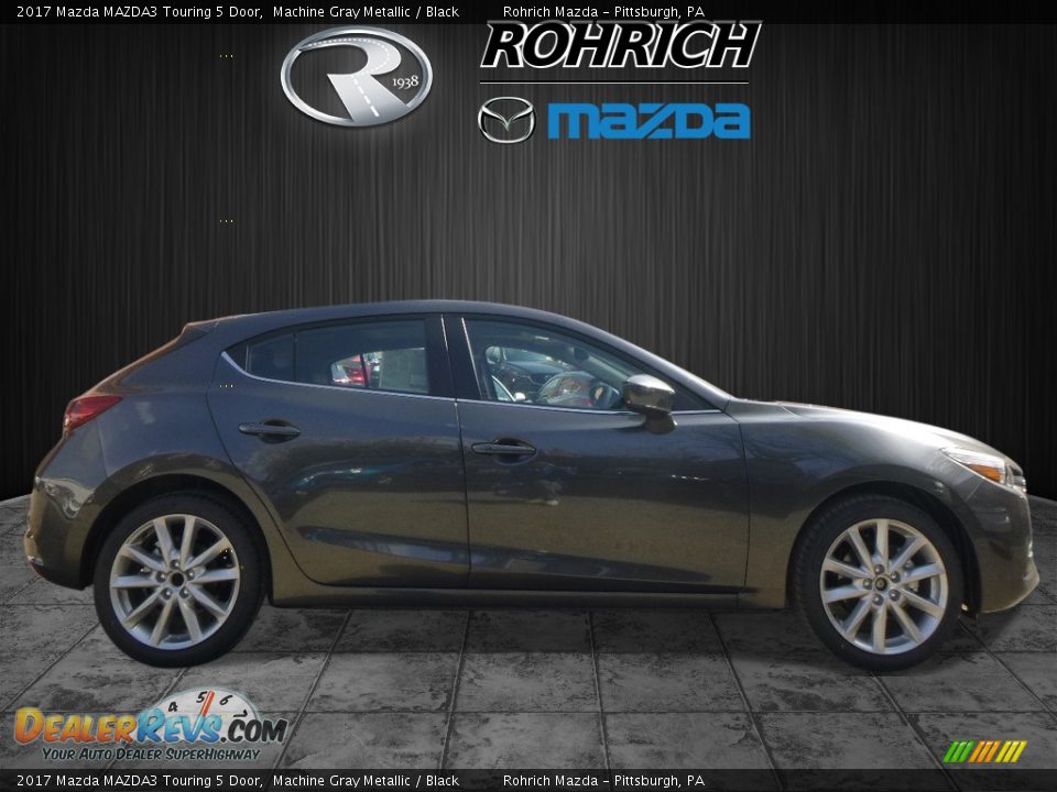2017 Mazda MAZDA3 Touring 5 Door Machine Gray Metallic / Black Photo #2