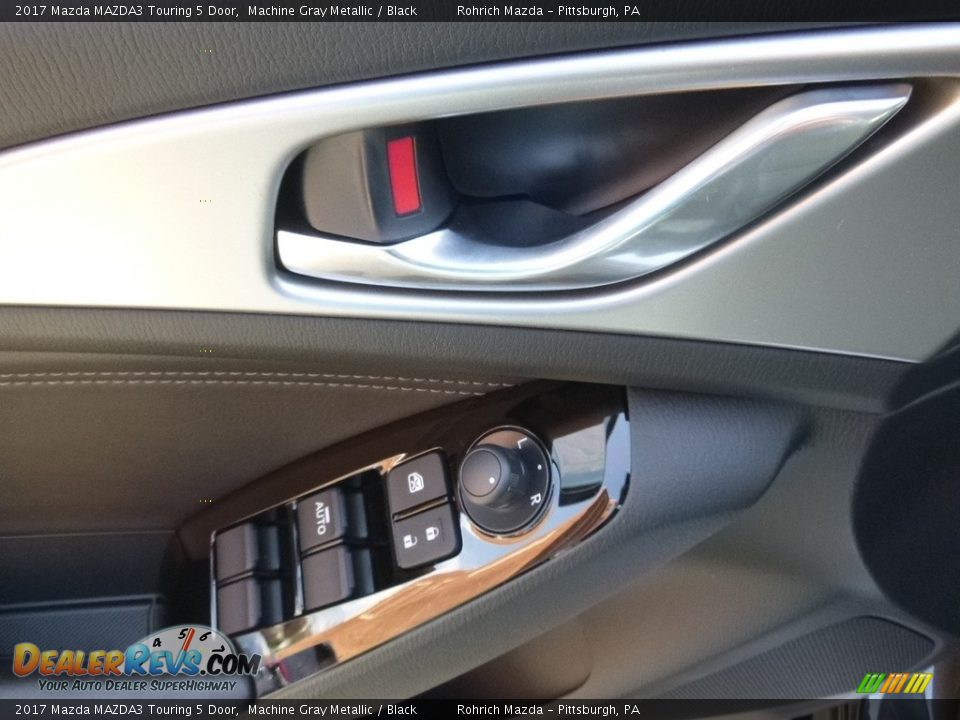 2017 Mazda MAZDA3 Touring 5 Door Machine Gray Metallic / Black Photo #9