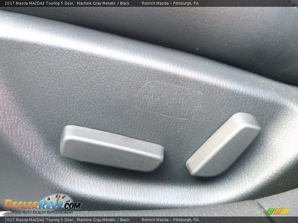 2017 Mazda MAZDA3 Touring 5 Door Machine Gray Metallic / Black Photo #10