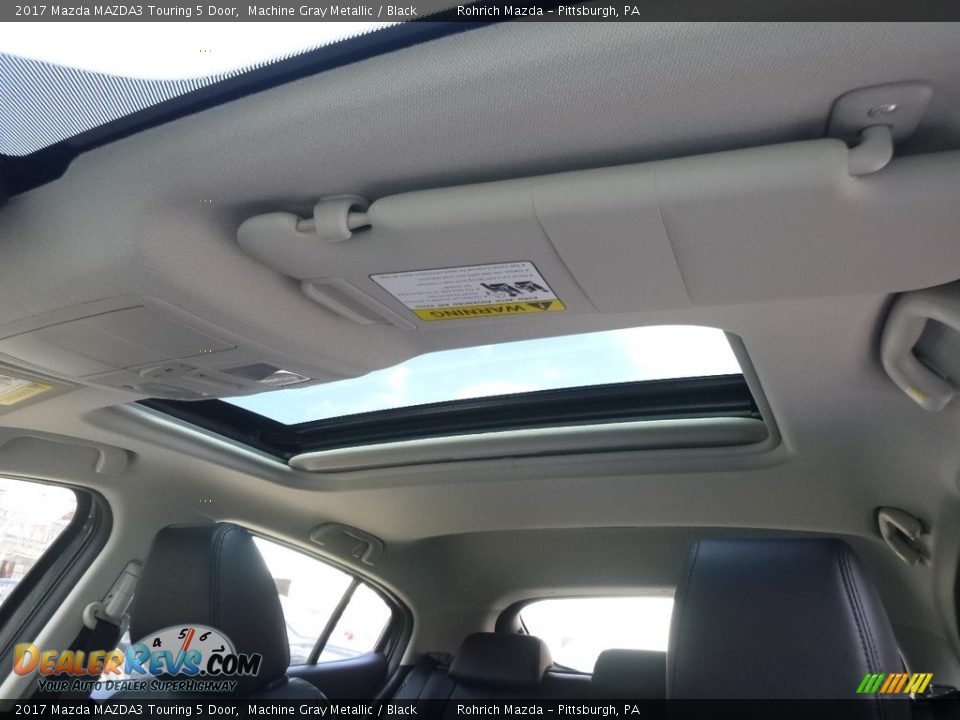 2017 Mazda MAZDA3 Touring 5 Door Machine Gray Metallic / Black Photo #11