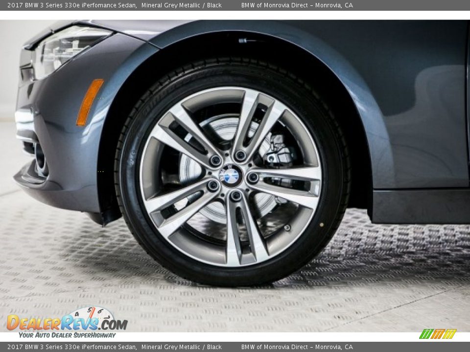 2017 BMW 3 Series 330e iPerfomance Sedan Wheel Photo #9