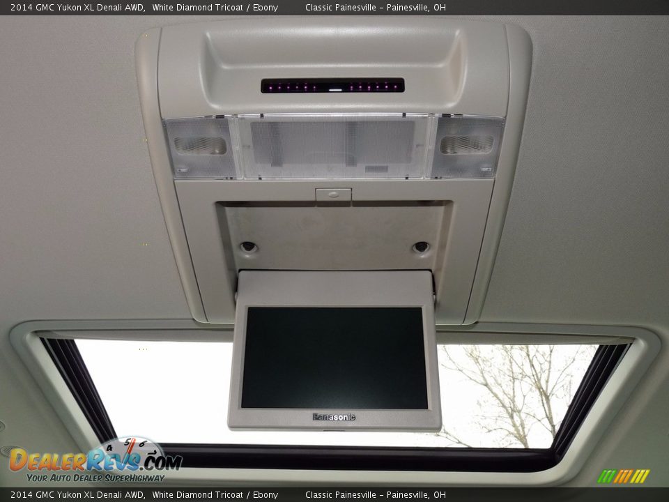 2014 GMC Yukon XL Denali AWD White Diamond Tricoat / Ebony Photo #16