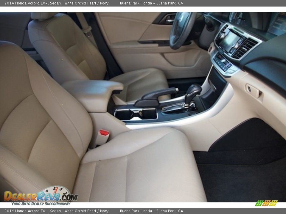 2014 Honda Accord EX-L Sedan White Orchid Pearl / Ivory Photo #17