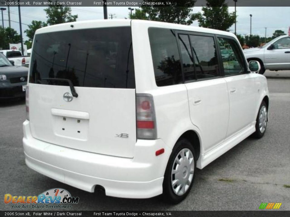 2006 Scion xB Polar White / Dark Charcoal Photo #5