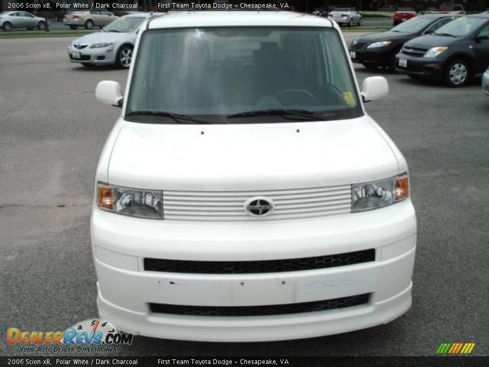 2006 Scion xB Polar White / Dark Charcoal Photo #8