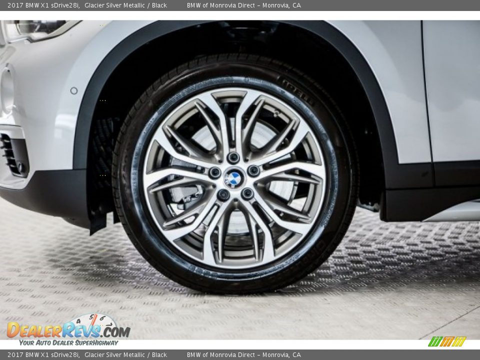 2017 BMW X1 sDrive28i Glacier Silver Metallic / Black Photo #9