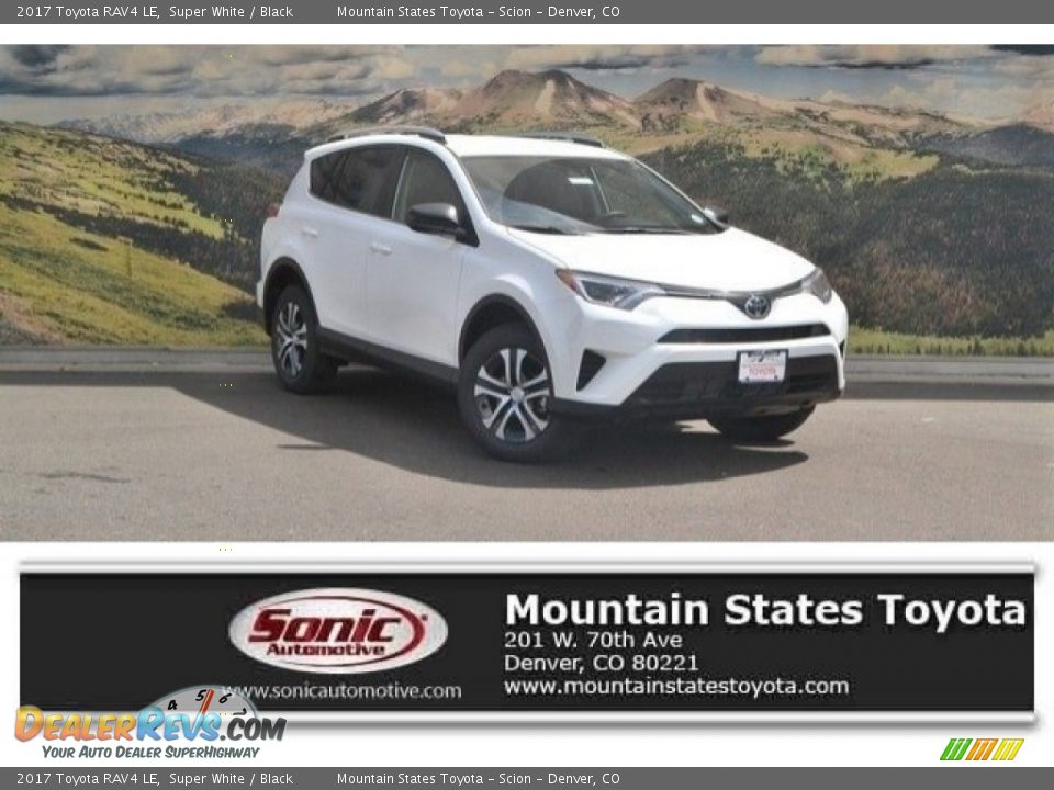 2017 Toyota RAV4 LE Super White / Black Photo #1