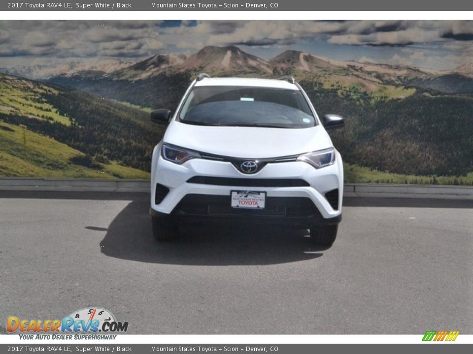 2017 Toyota RAV4 LE Super White / Black Photo #2