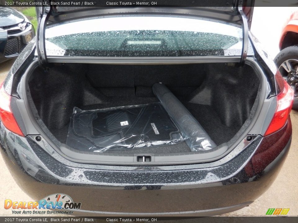 2017 Toyota Corolla LE Black Sand Pearl / Black Photo #6