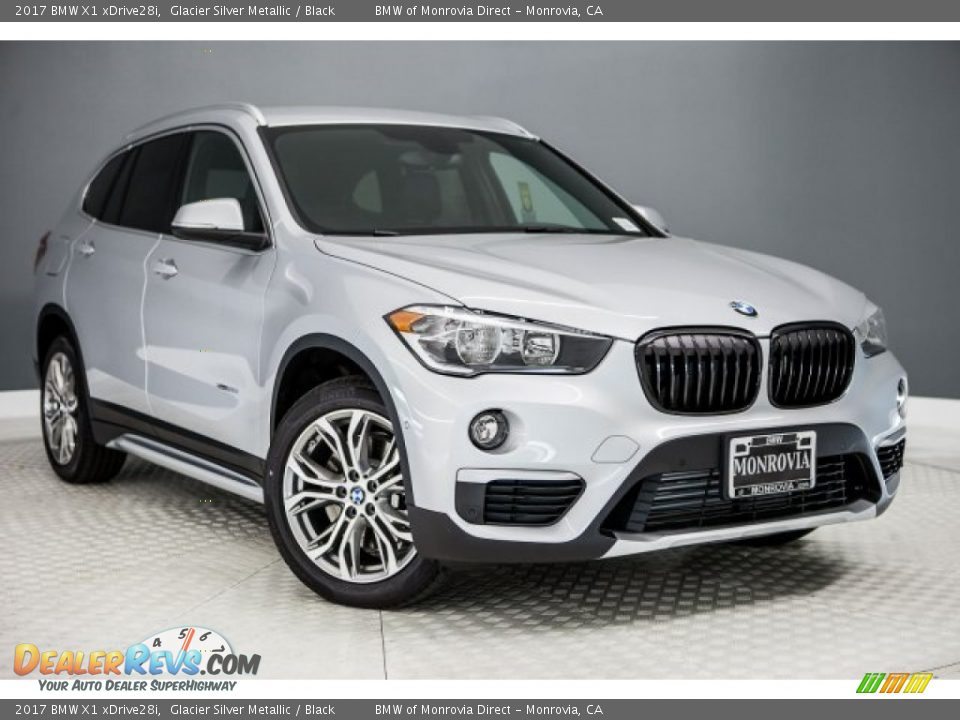 2017 BMW X1 xDrive28i Glacier Silver Metallic / Black Photo #12