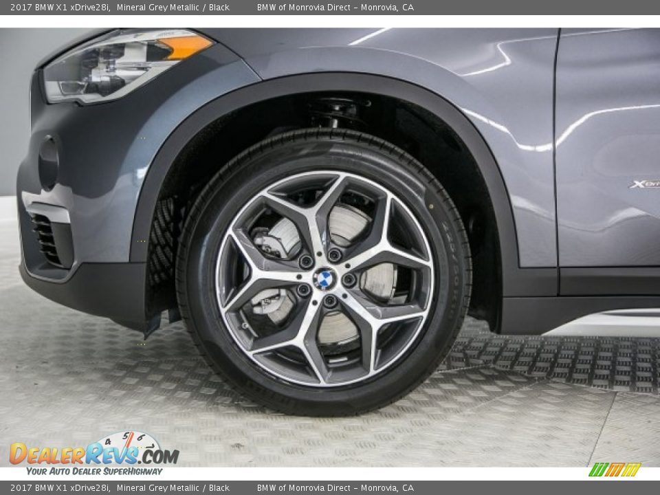 2017 BMW X1 xDrive28i Mineral Grey Metallic / Black Photo #9