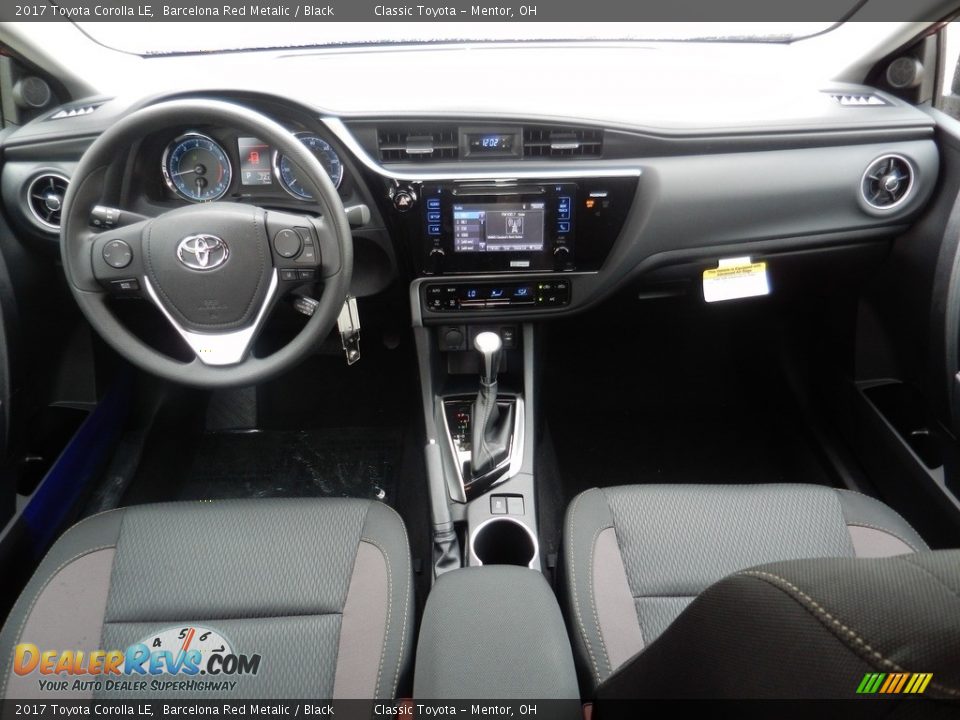 2017 Toyota Corolla LE Barcelona Red Metalic / Black Photo #4