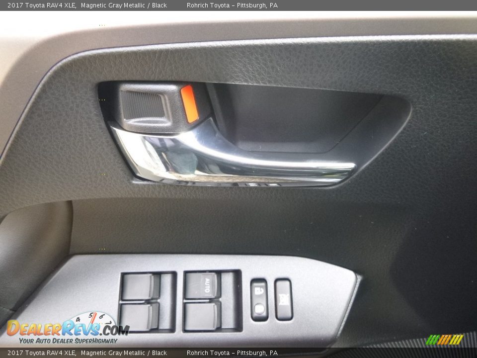 2017 Toyota RAV4 XLE Magnetic Gray Metallic / Black Photo #9