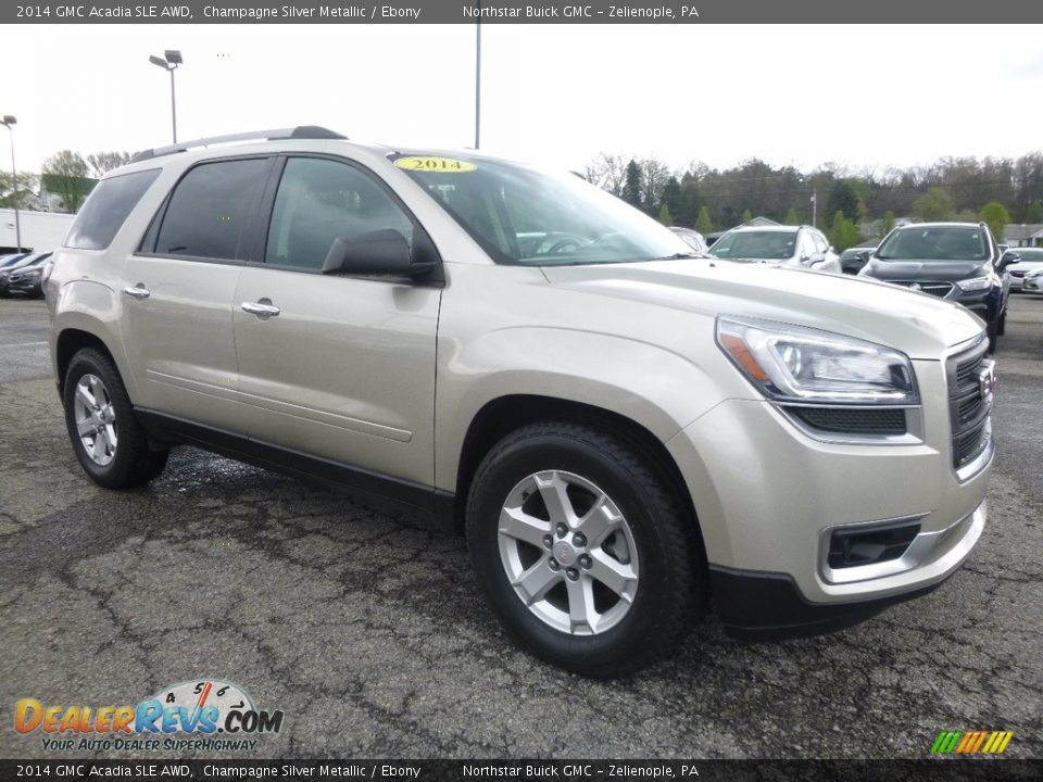 Front 3/4 View of 2014 GMC Acadia SLE AWD Photo #4