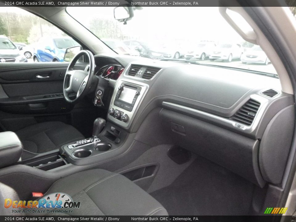 Dashboard of 2014 GMC Acadia SLE AWD Photo #6