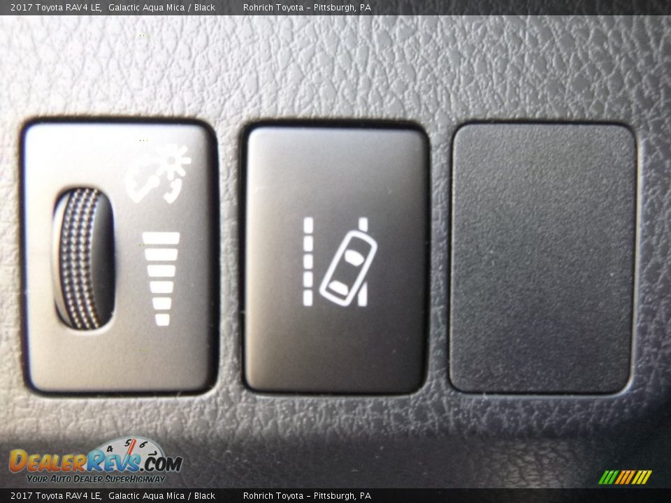 2017 Toyota RAV4 LE Galactic Aqua Mica / Black Photo #14