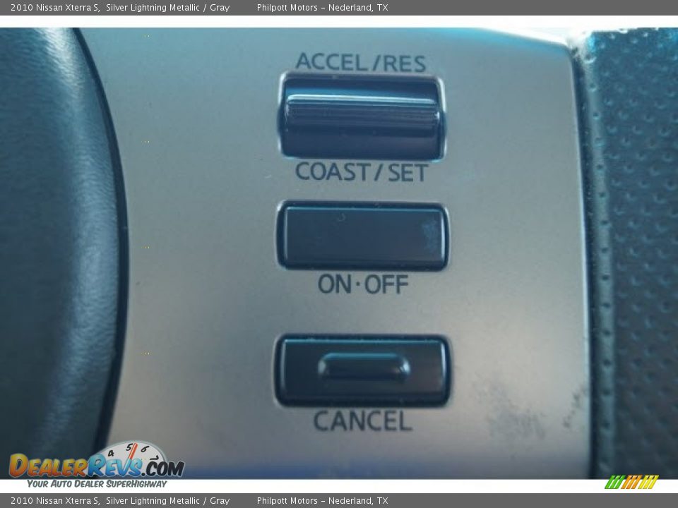 2010 Nissan Xterra S Silver Lightning Metallic / Gray Photo #29
