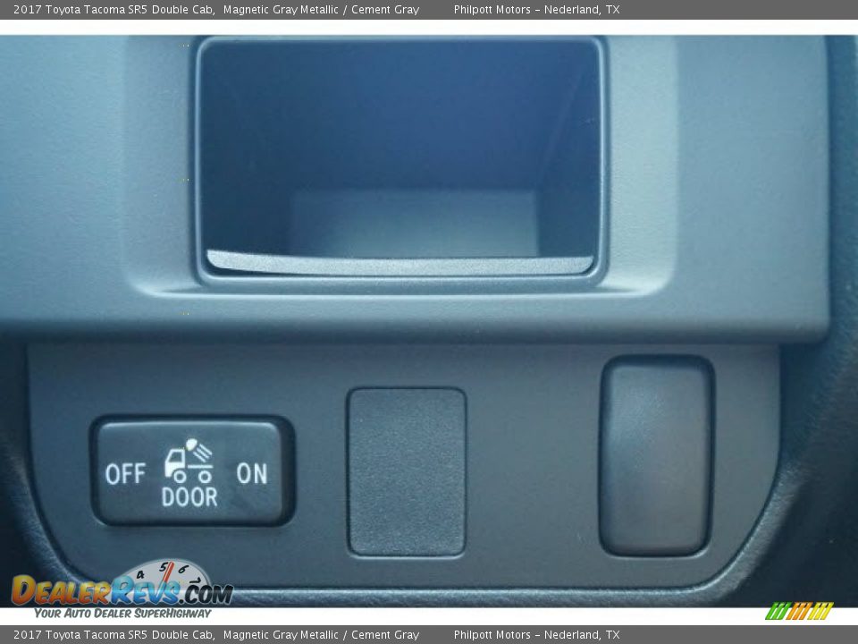 2017 Toyota Tacoma SR5 Double Cab Magnetic Gray Metallic / Cement Gray Photo #9
