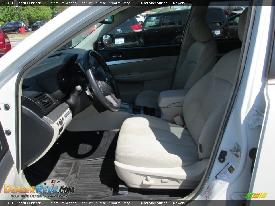 2011 Subaru Outback 2.5i Premium Wagon Satin White Pearl / Warm Ivory Photo #12
