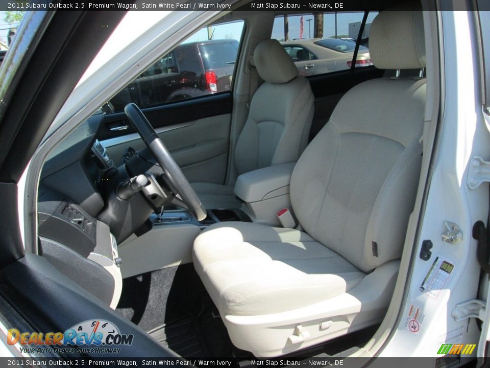 2011 Subaru Outback 2.5i Premium Wagon Satin White Pearl / Warm Ivory Photo #15