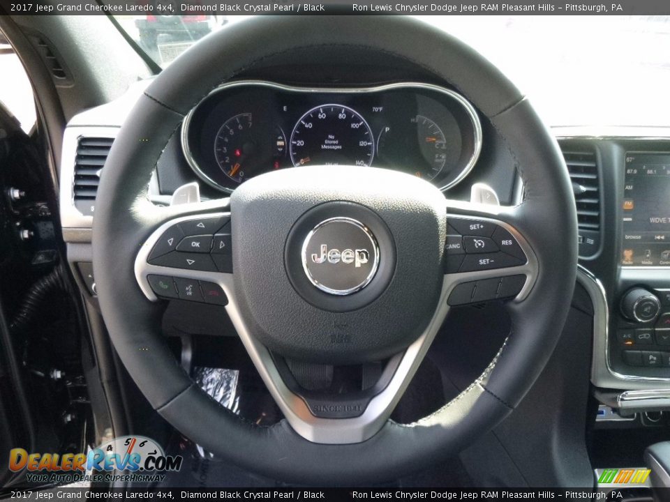 2017 Jeep Grand Cherokee Laredo 4x4 Diamond Black Crystal Pearl / Black Photo #17