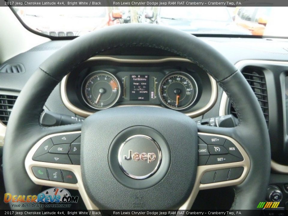 2017 Jeep Cherokee Latitude 4x4 Bright White / Black Photo #20