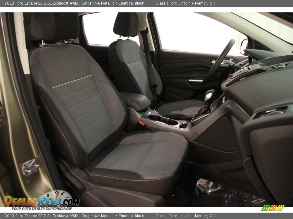 Front Seat of 2013 Ford Escape SE 2.0L EcoBoost 4WD Photo #13