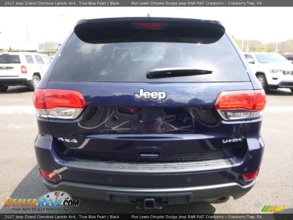 2017 Jeep Grand Cherokee Laredo 4x4 True Blue Pearl / Black Photo #5