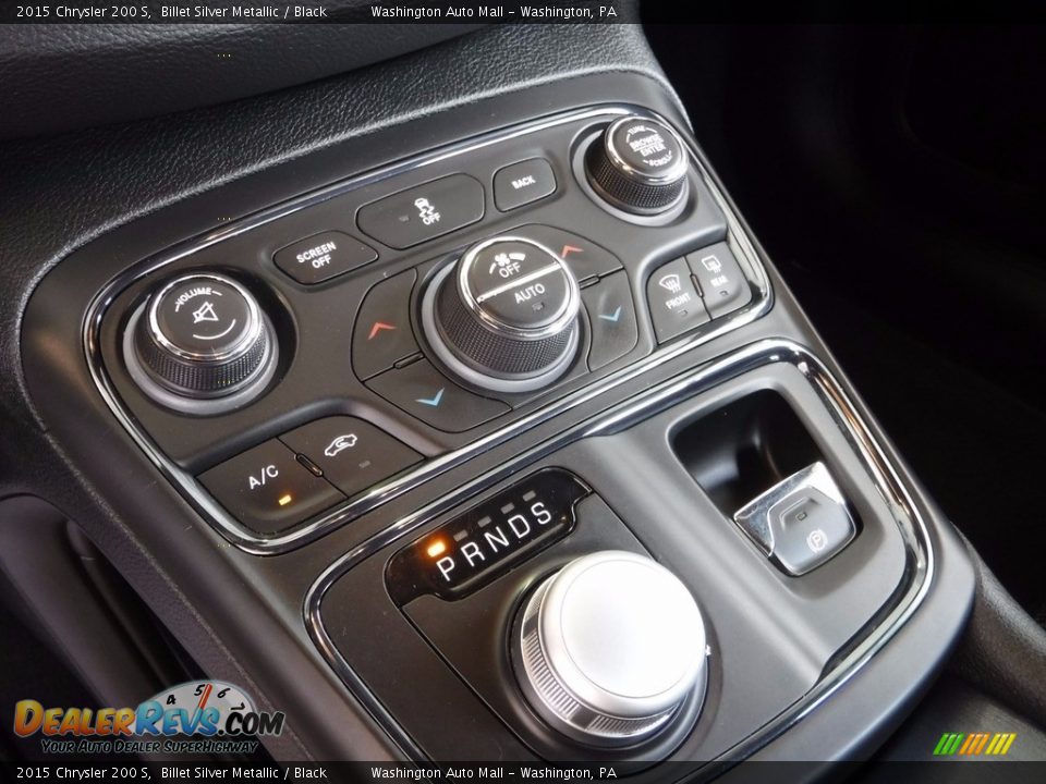 2015 Chrysler 200 S Billet Silver Metallic / Black Photo #17