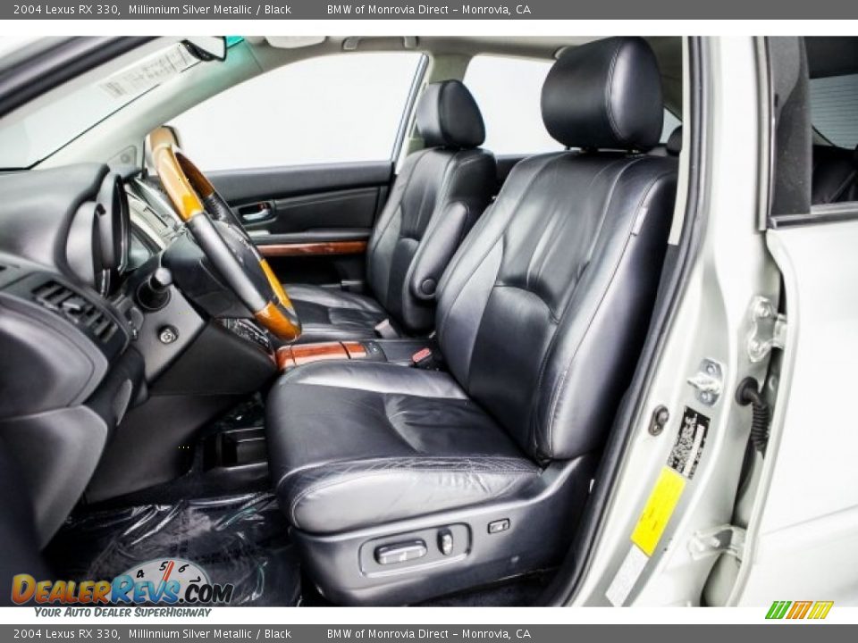 Front Seat of 2004 Lexus RX 330 Photo #16