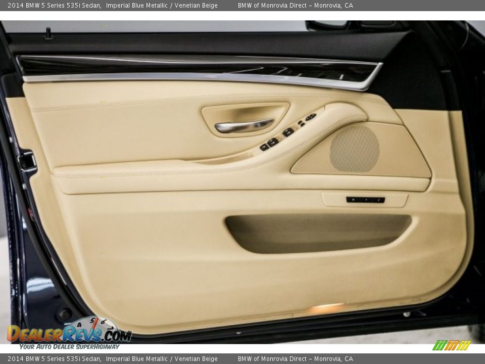 Door Panel of 2014 BMW 5 Series 535i Sedan Photo #23
