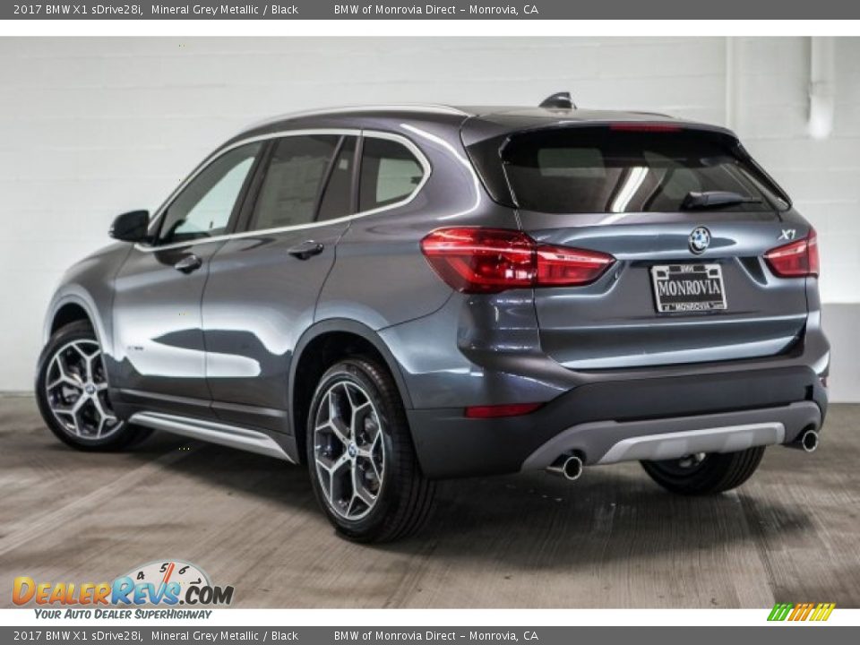 2017 BMW X1 sDrive28i Mineral Grey Metallic / Black Photo #3