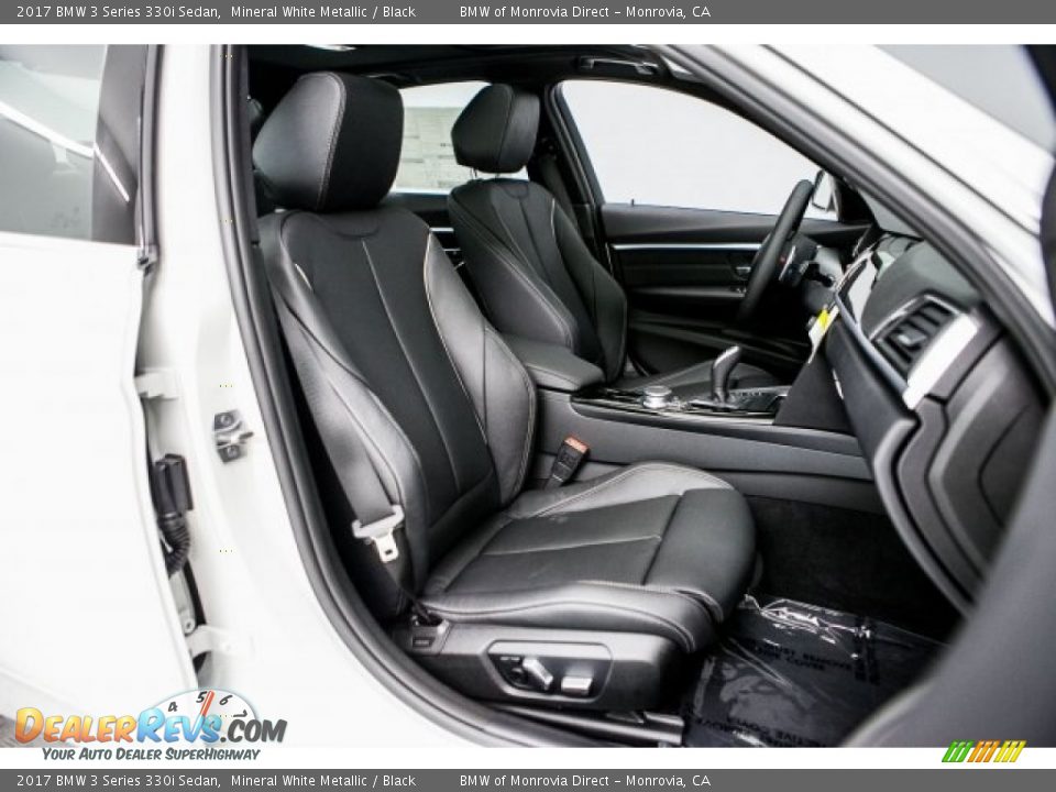 Black Interior - 2017 BMW 3 Series 330i Sedan Photo #2