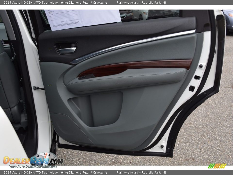 2015 Acura MDX SH-AWD Technology White Diamond Pearl / Graystone Photo #25