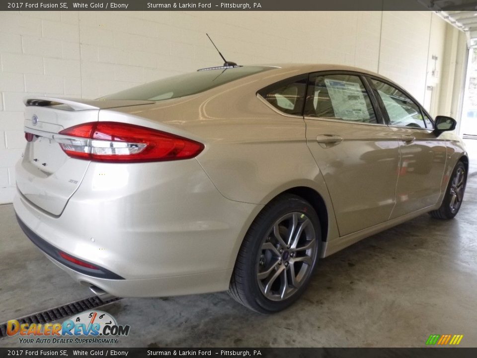 2017 Ford Fusion SE White Gold / Ebony Photo #2