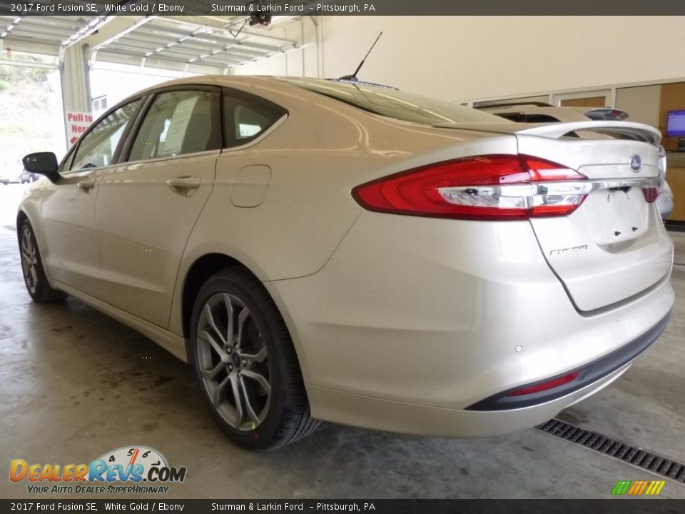 2017 Ford Fusion SE White Gold / Ebony Photo #4