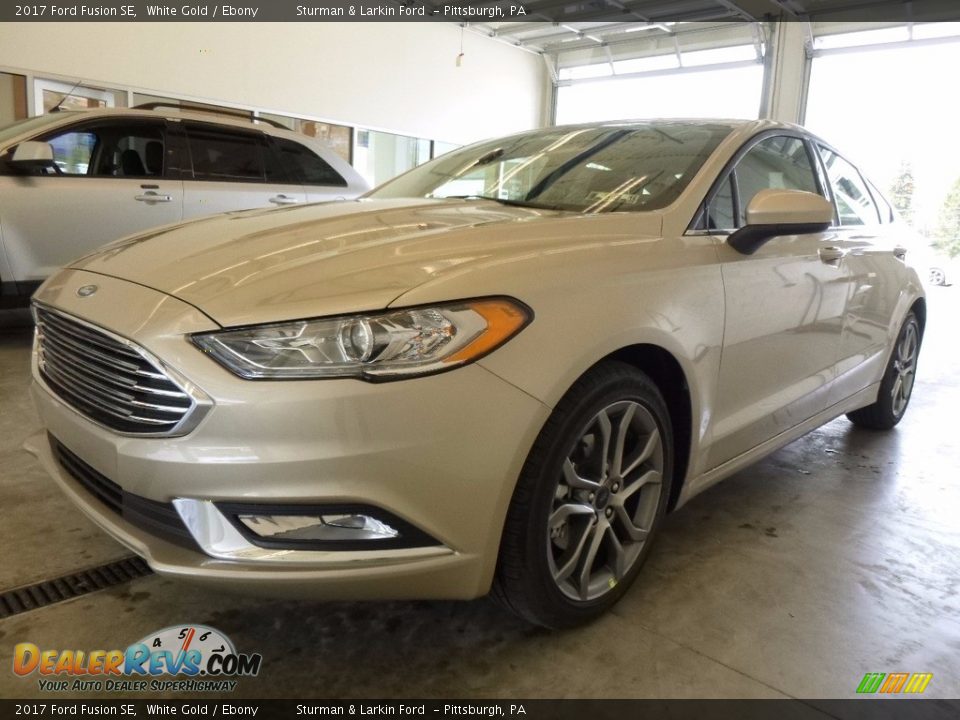 2017 Ford Fusion SE White Gold / Ebony Photo #5