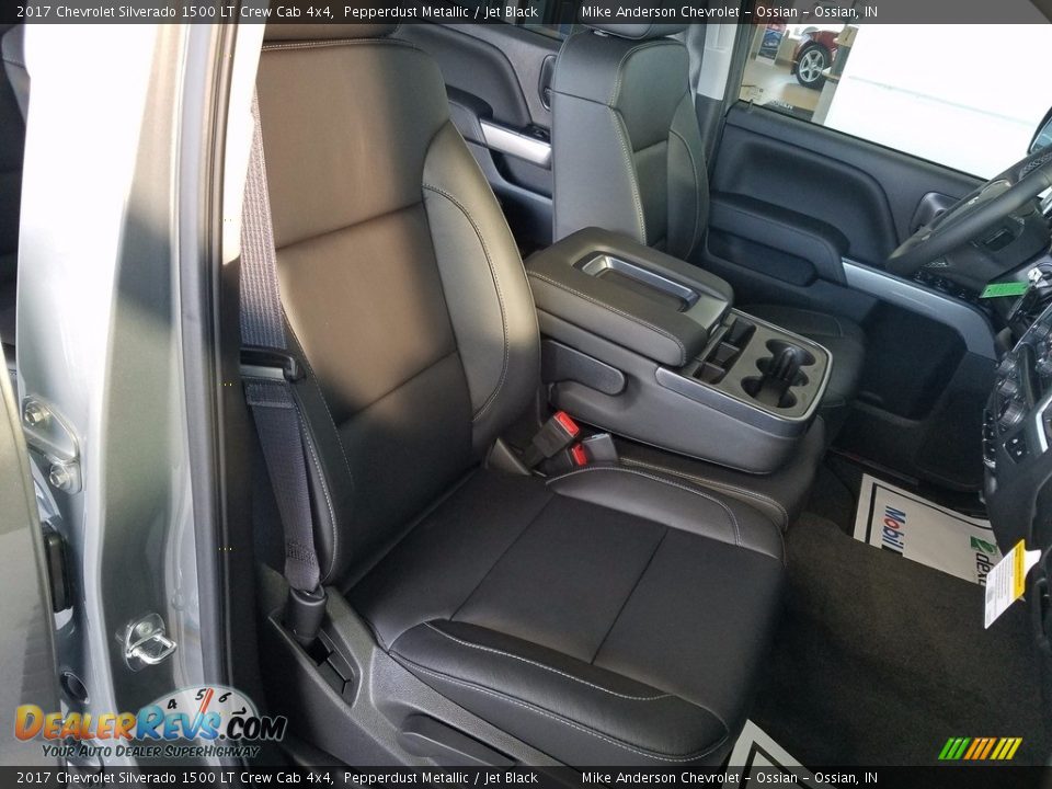 2017 Chevrolet Silverado 1500 LT Crew Cab 4x4 Pepperdust Metallic / Jet Black Photo #17