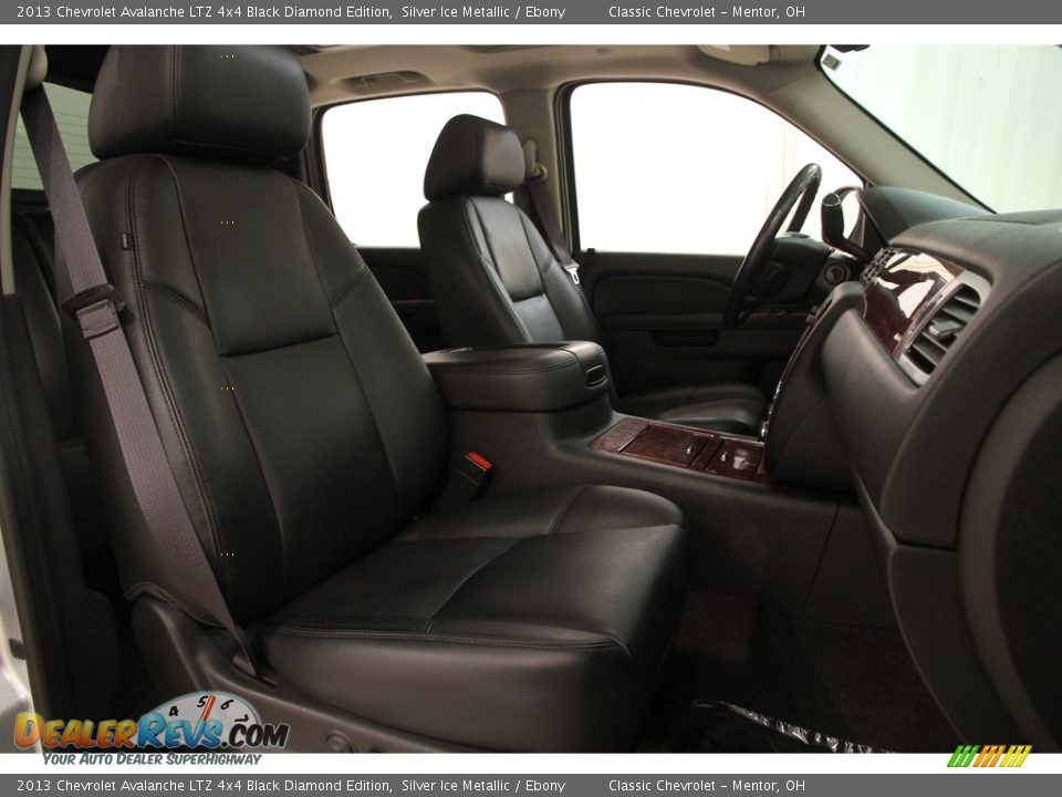 2013 Chevrolet Avalanche LTZ 4x4 Black Diamond Edition Silver Ice Metallic / Ebony Photo #15