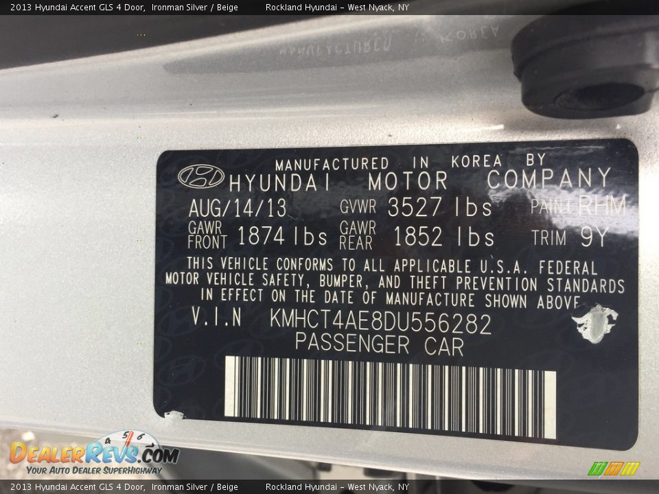 2013 Hyundai Accent GLS 4 Door Ironman Silver / Beige Photo #27